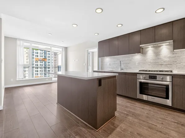 1182 Westwood St #3607, Coquitlam, BC V3B 0M1