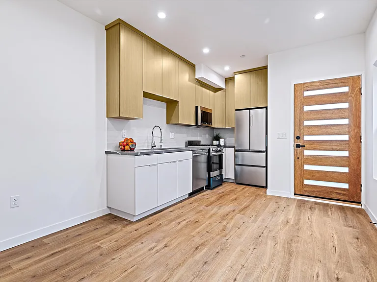 520 N Saint Andrews Pl #3 — Photo 5