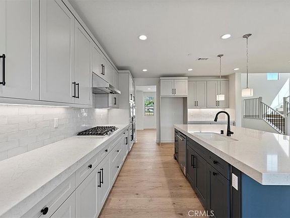 4th image of 2941 Orchard Gln