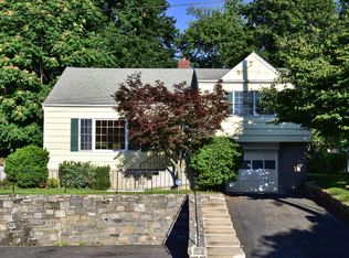 18 Maple St, Scarsdale, NY 10583