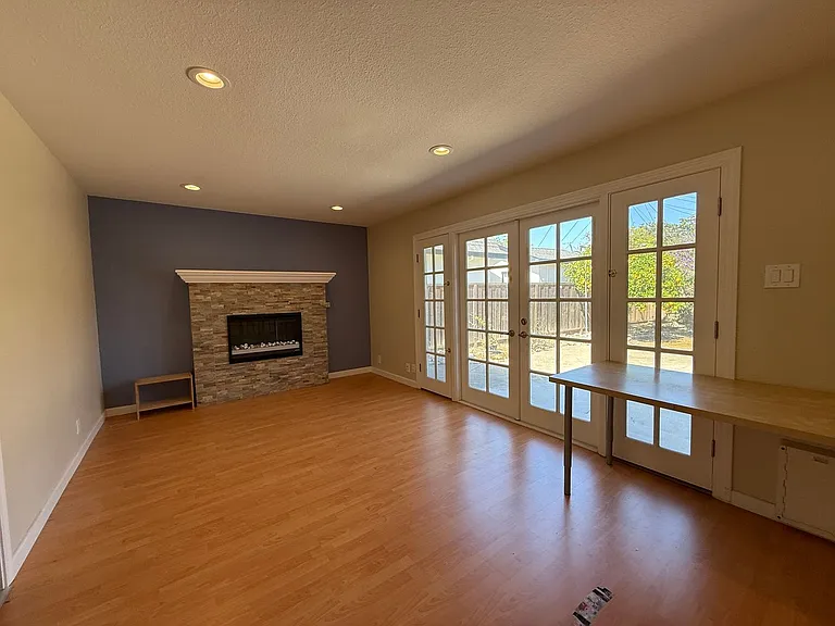 2360 Fordham Dr — Photo 20
