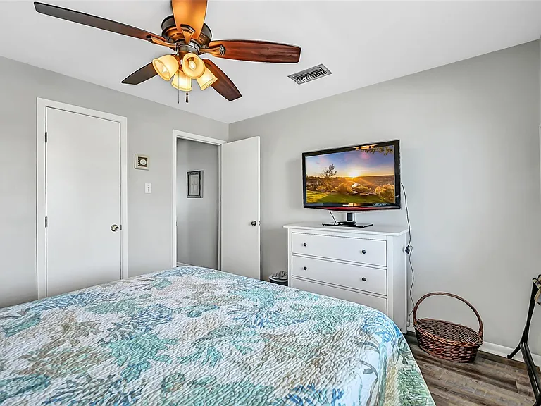 21600 Zachary Dr — Photo 29