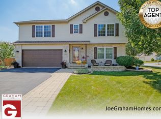 1085 Princeton Dr, Romeoville, IL 60446