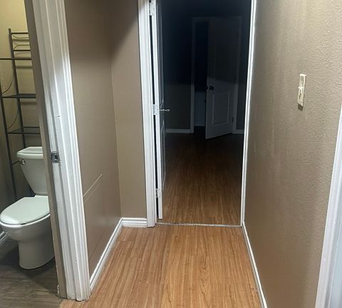 5th image of 258 Sussex Ave #1