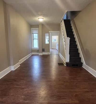 4th image of 1137 Locust St