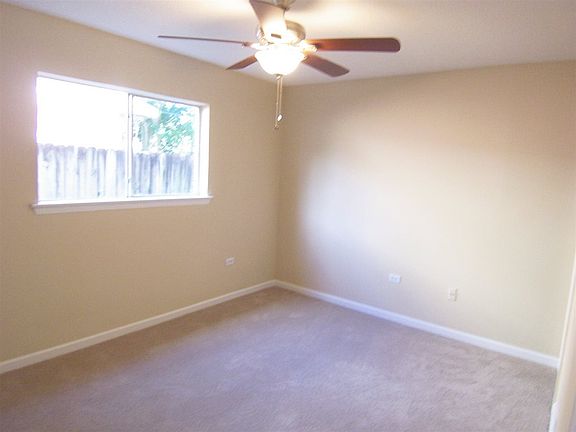 5th image of 217 Kellie Dr