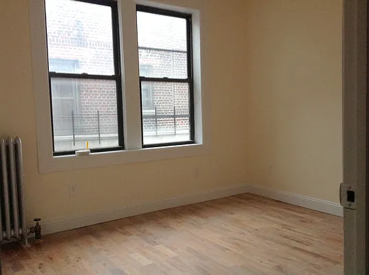 Rented by Uptown Flats LLC | media 21