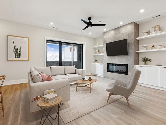 3rd image of 3125 N Clybourn Ave #3N