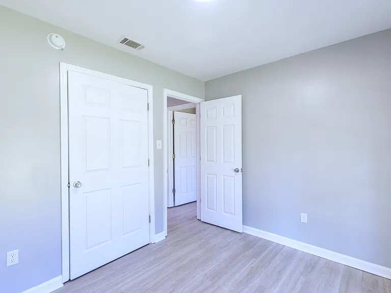 306 Floyd St — Photo 25