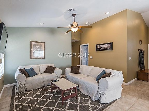 4th image of 4701 Maroon Dr