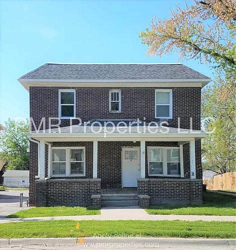 118 Platner St Photo 1