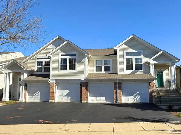 949 Charlela Ln, Elk Grove Village, IL 60007