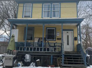 68 3rd St, Albany, NY 12210