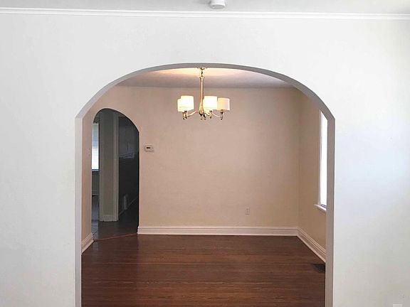 4th image of 6401 Pernod Ave