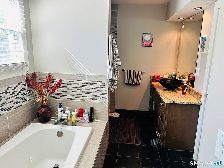20-22 Lafayette St #2 — Photo 4