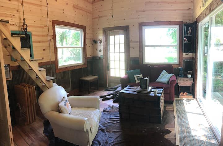 2nd image of 28 Sulphur Springs Rd #A