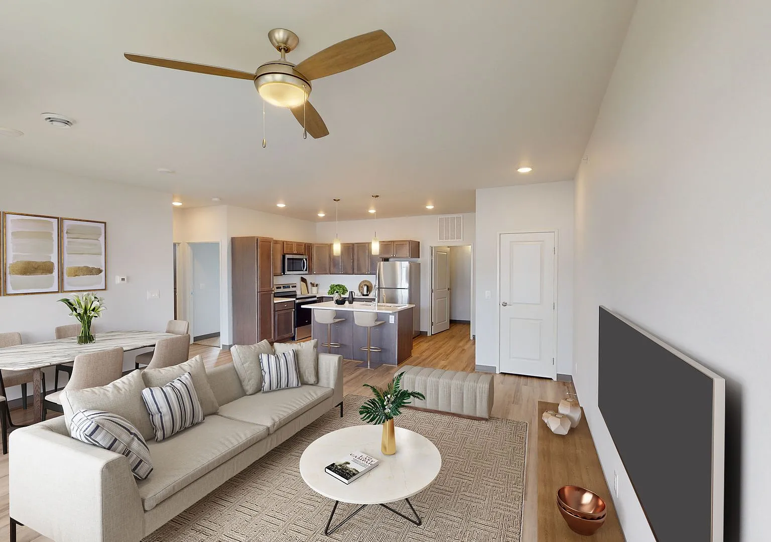 1020 Ida Place — Photo 1