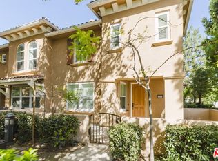 453 N Altadena Dr Unit 8, Pasadena, CA