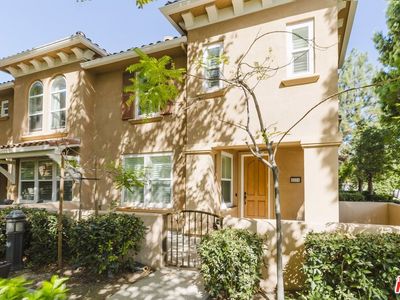 453 N Altadena Dr Unit 8, Pasadena, CA, 91107