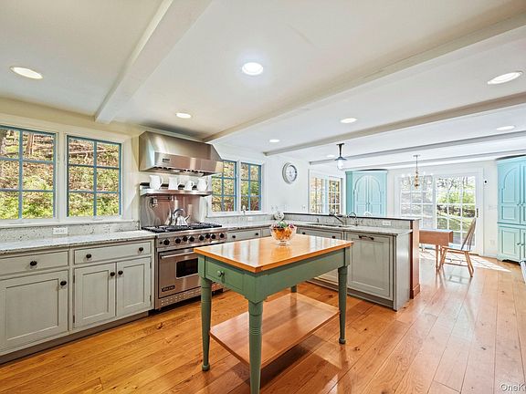 4th image of 12 Harris Road