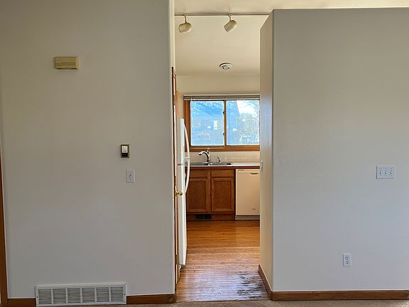 5th image of 780 Bella Vista Dr