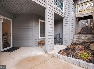 11743 Summerchase Cir APT C, Reston, VA 20194