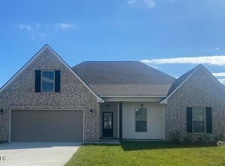 11605 Rosalie Pl, Ocean Springs, MS 39564