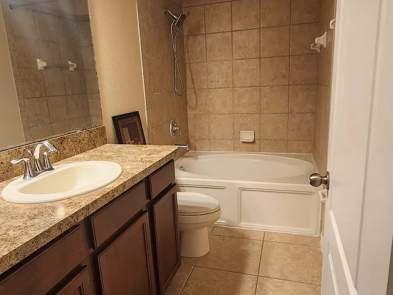 372 Carina Cir — Photo 12