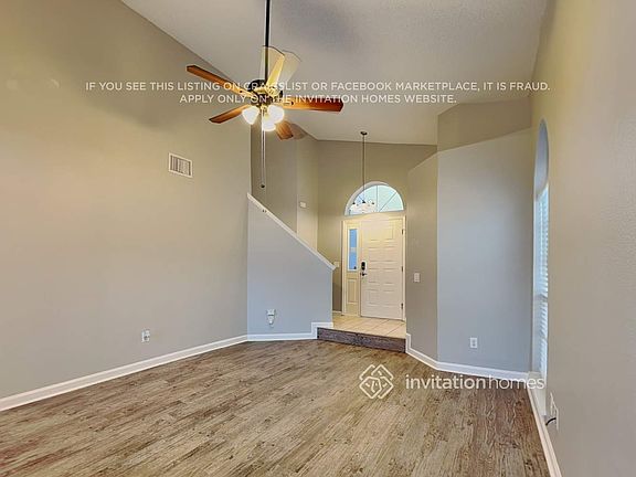 5th image of 10592 Satinwood Cir