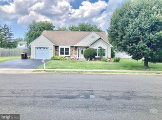 2034 Deerfield Dr, Bensalem, PA