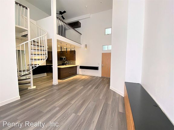 2nd image of 602 W Fir St W #106