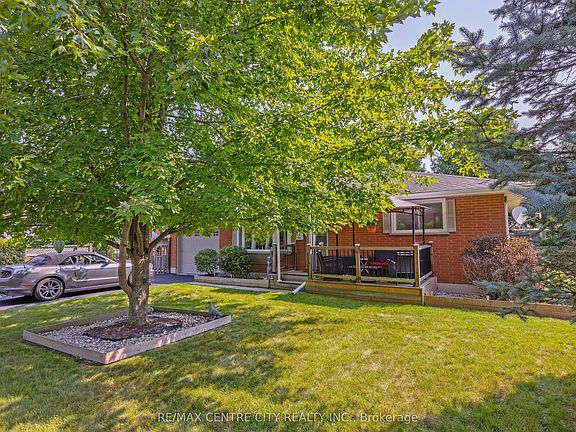 4th image of 117 1/2 Flora St