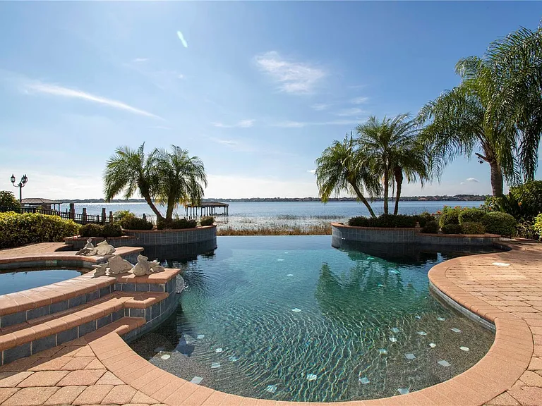 7926 Versilia Dr — Photo 43