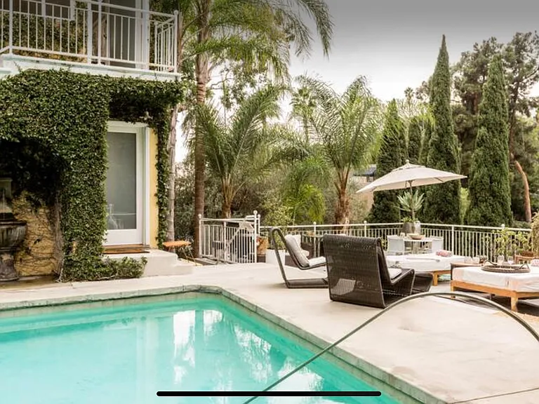 2069 Paramount Dr #1/2 — Photo 12