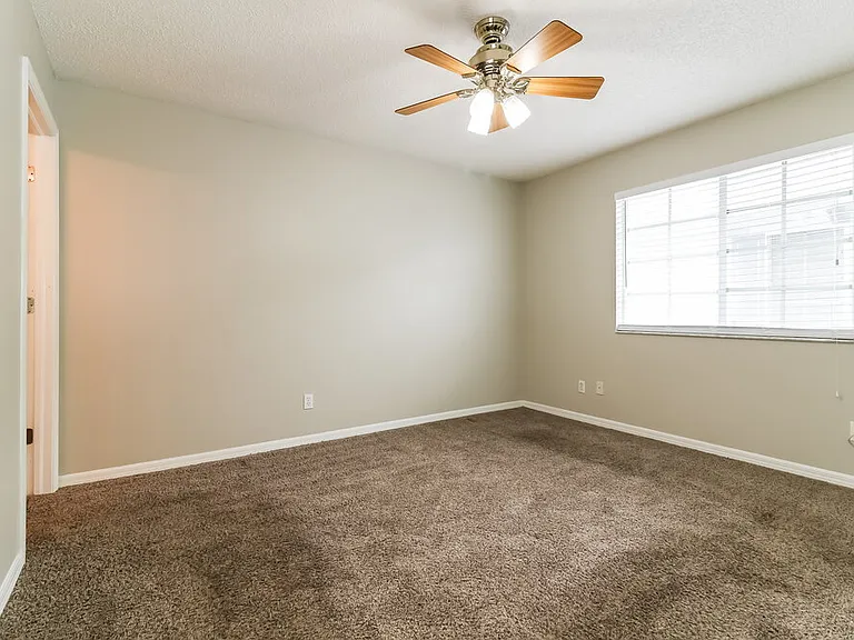 7131 Waterside Dr — Photo 9