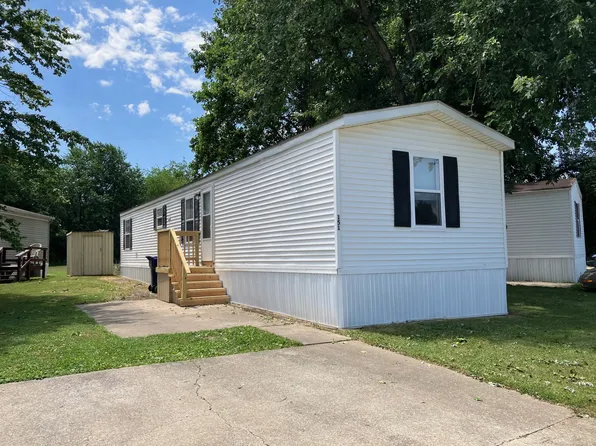 151 Juniper Dr #151, Mount Vernon, IL 62864