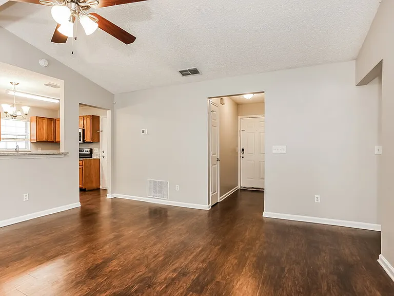 7810 Spring Branch Dr S — Photo 5