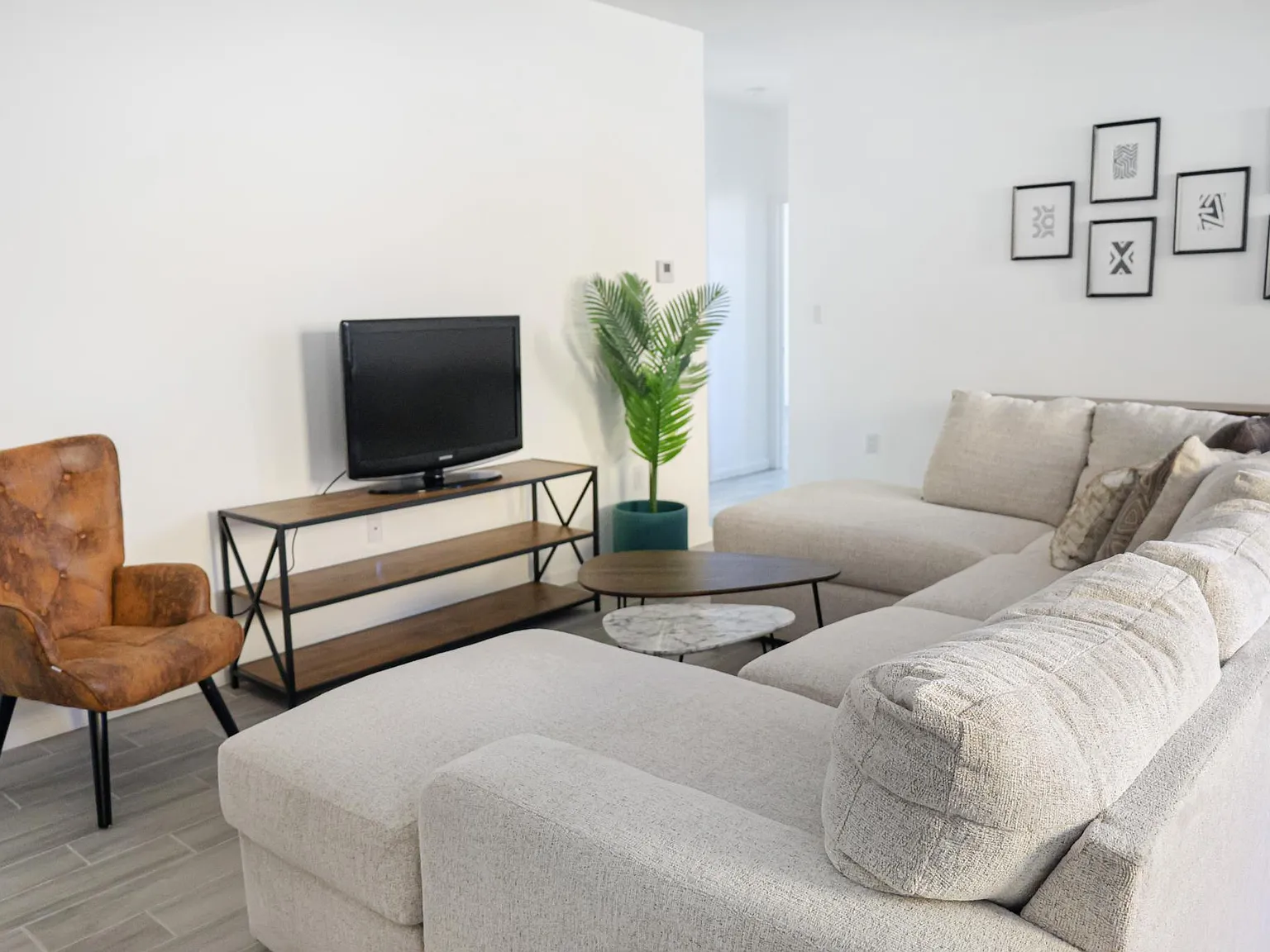1 bed, $1,000 — Photo 3