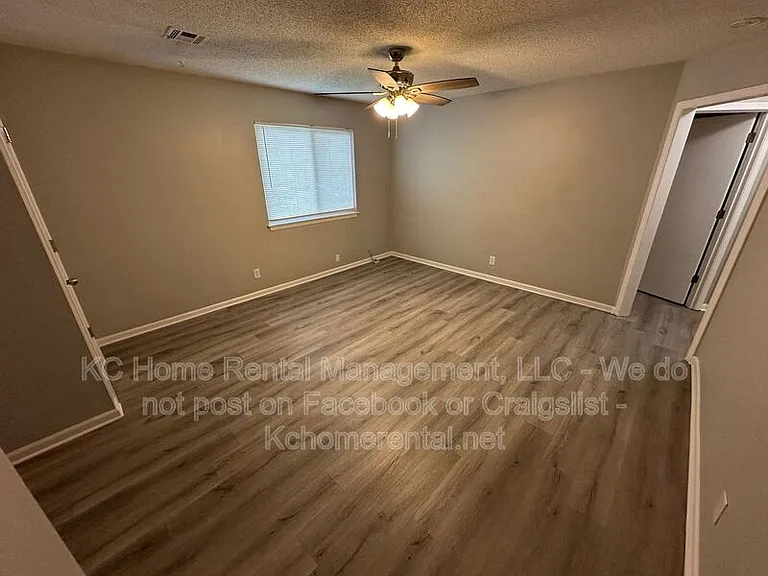 4711 Switzer Rd — Photo 12