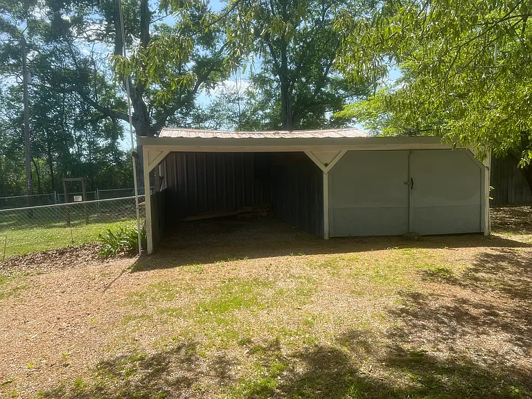 192 Elgin Dr — Photo 13