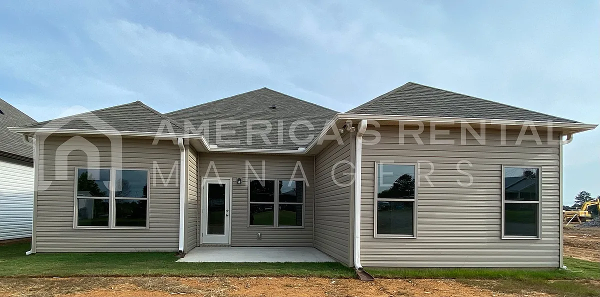 Building Photo - 250 County Road 1701