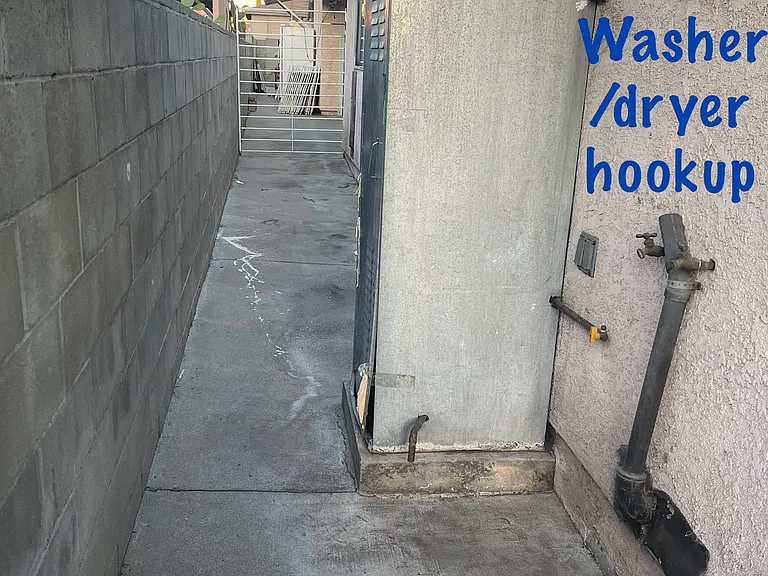 714 S Record Ave — Photo 4