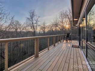 32 Sams Rd, Marshall, NC 28753