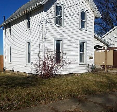 2nd image of 120 W 11th St