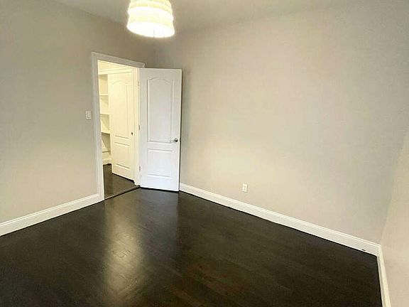3rd image of 585 E 21st St #Ad