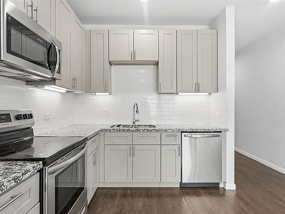 4th image of 4937 Ambient Dr