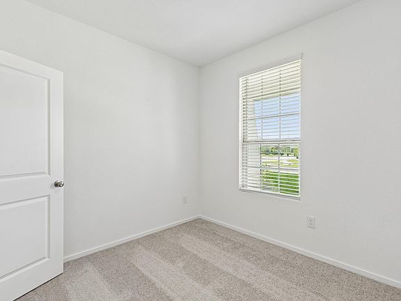4th image of 15393 Dapple Bluff Ln