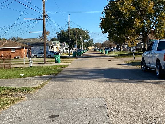 5th image of 707 Urbandale St