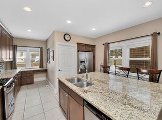 2006 E Olive St, Shorewood, WI 53211