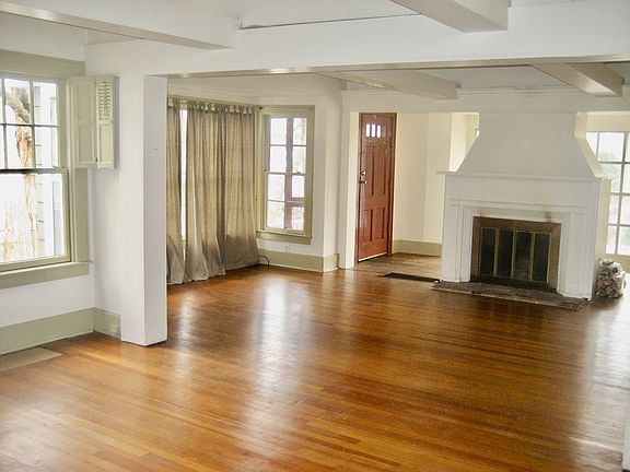 2nd image of 306 E Genesee St